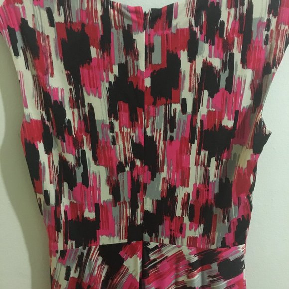 Tahari Multi-Colored Flowy Dress - Item#5 - Picture 7 of 7
